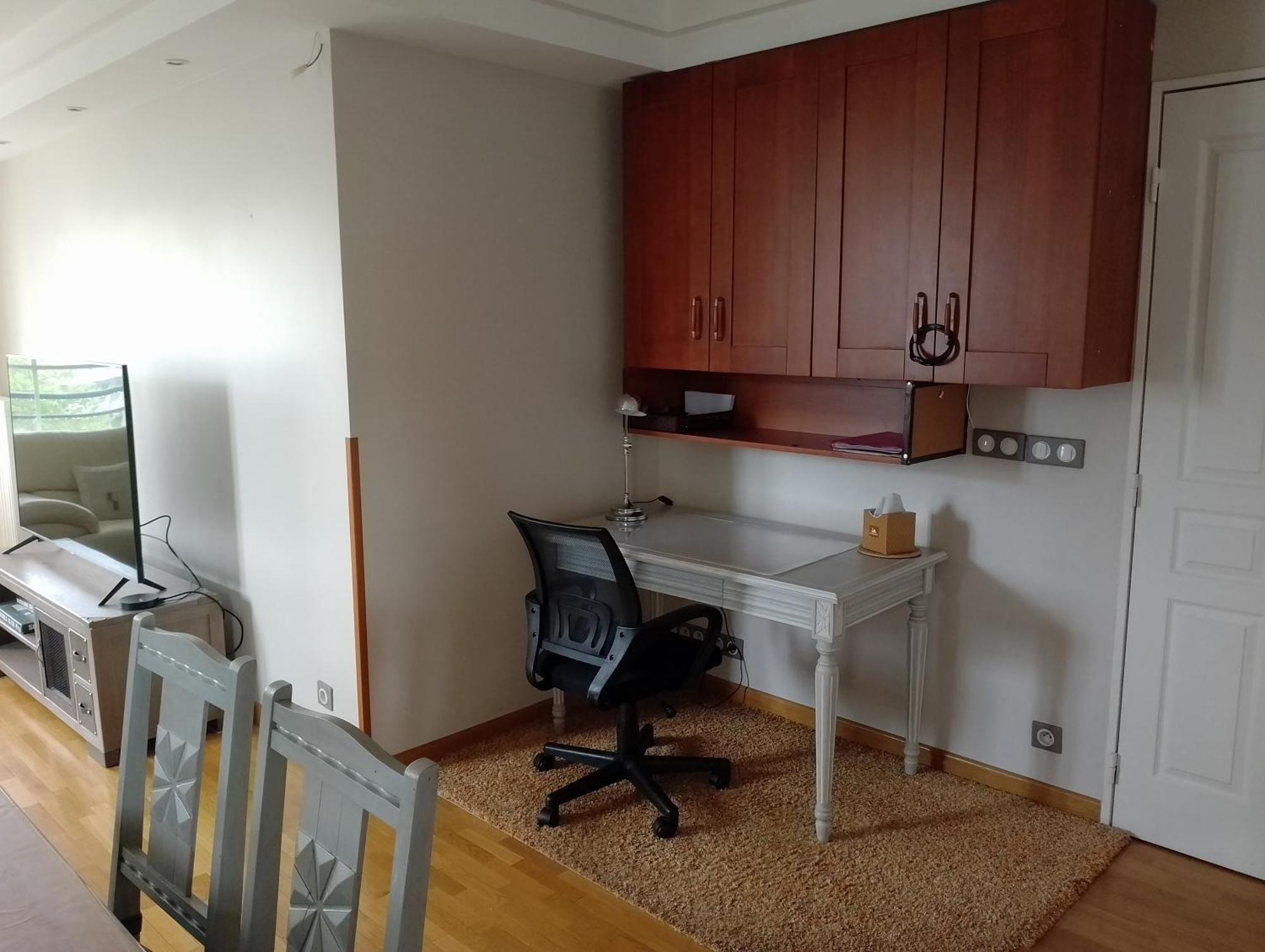 Appartement Residentiel Au Vert Et Au Frais Montigny-le-Bretonneux Exterior photo